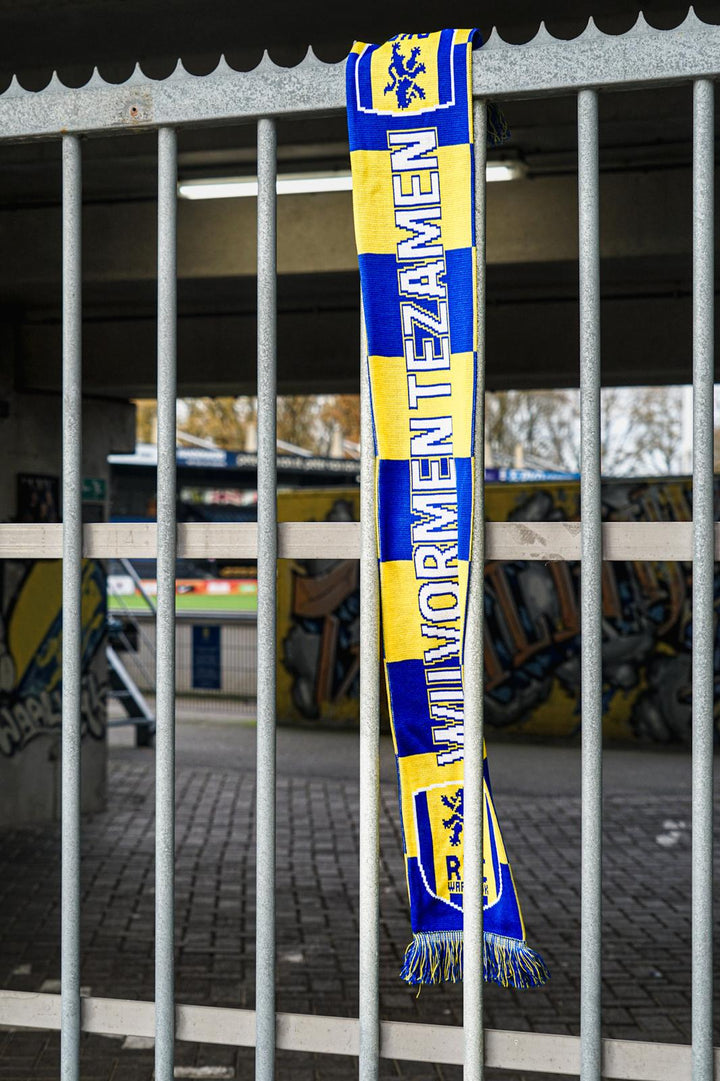 Scarf "We Form Together"